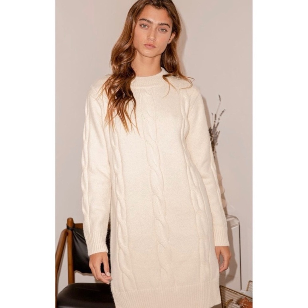 Lulus ivory/cream cable sweater dress size xs